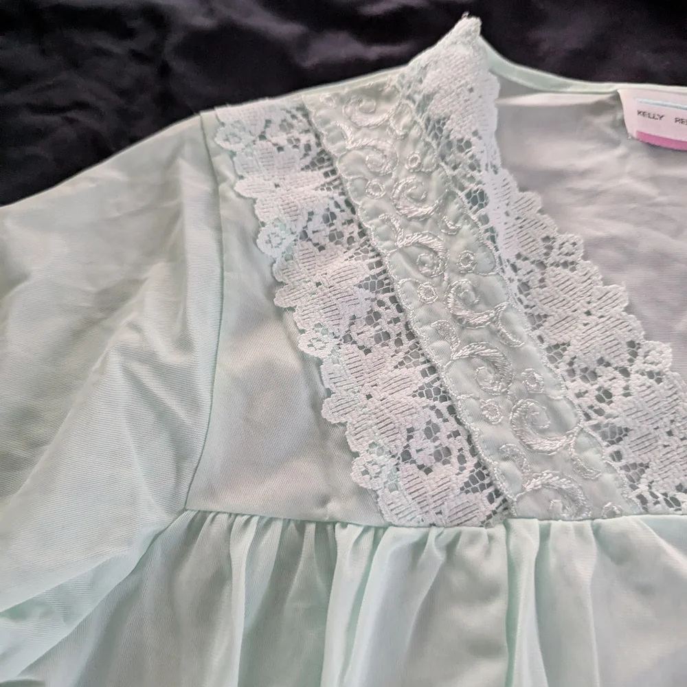 Kelly Reed Vintage Chiffon Robe - Picture 11 of 11